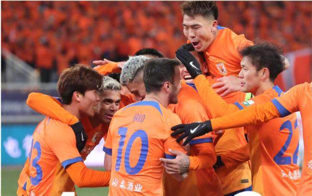 mk直播-【中超】克雷桑闪击贾德松头球 泰山4比2亚泰开门红