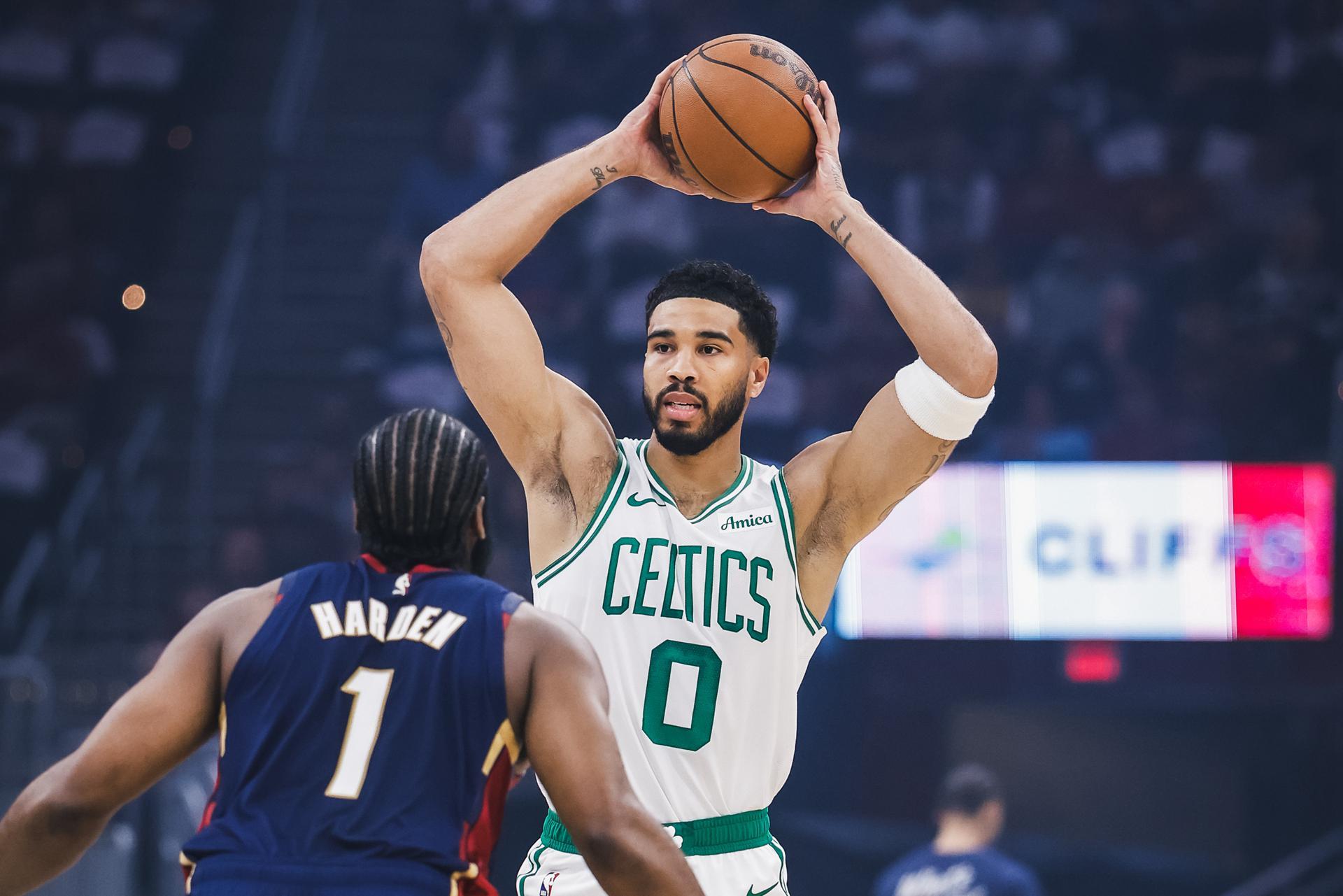 mk体育网页版-凯尔特人vs太阳前瞻：绿军阵容相对齐整，太阳客场难爆冷